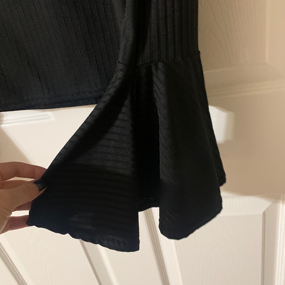 Nasty Gal Black Ribbed Turtleneck Sweater Size 6 - Picture 4 of 4